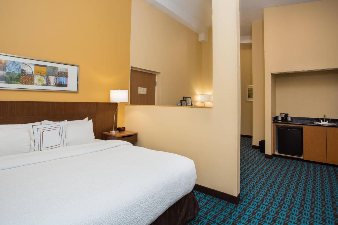 Hotel Fairfield Boston